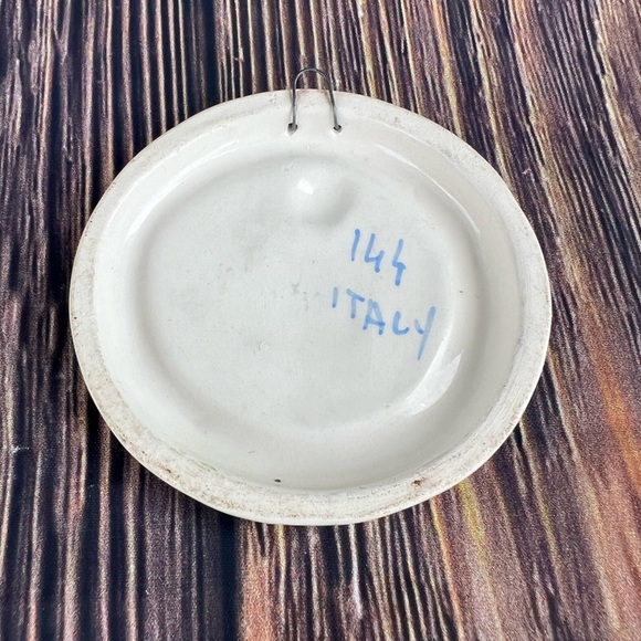 Della Robbia Vintage Baby Jesus Plaque Signed & Number 144 - Picture 5 of 6